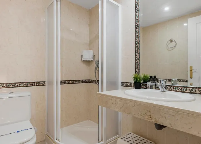Duplex In Puerto Banus By Costarentals - Ref M40 * Marbella