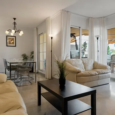 Duplex In Puerto Banus By Costarentals - Ref M40 马尔韦利亚