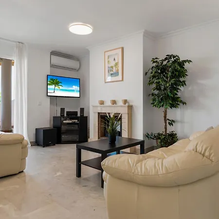 Duplex In Puerto Banus By Costarentals - Ref M40 Apartment