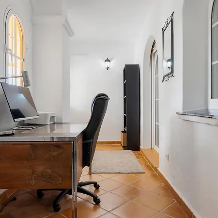 Duplex In Puerto Banus By Costarentals - Ref M40 * 马尔韦利亚