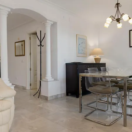 Duplex In Puerto Banus By Costarentals - Ref M40 Lägenhet