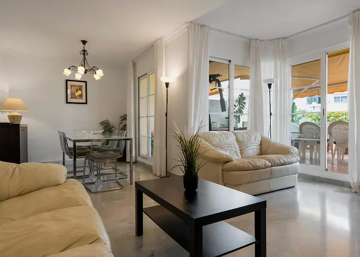 Duplex In Puerto Banus By Costarentals - Ref M40 Marbella
